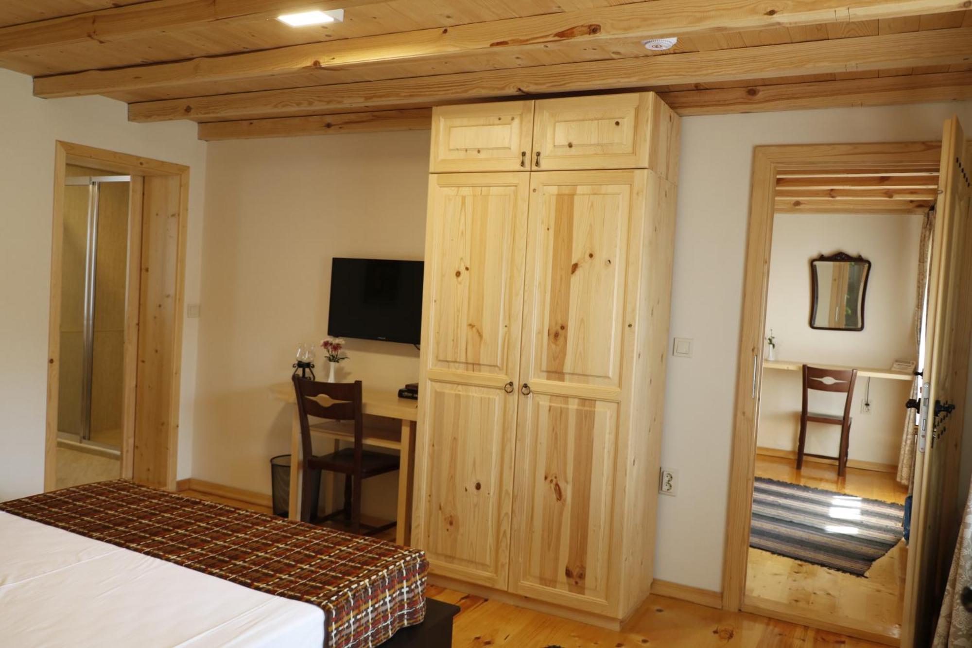 Guest House Epochs Since 1871 Lyaskovets Room photo